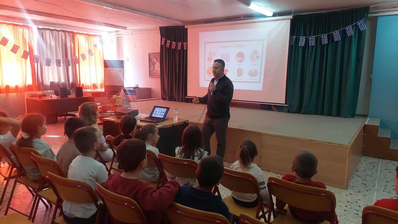 590054556 10162077725659562 307873308061113321 n