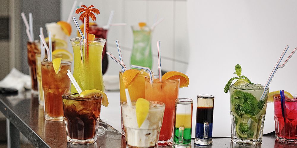 Mocktail drinking bar