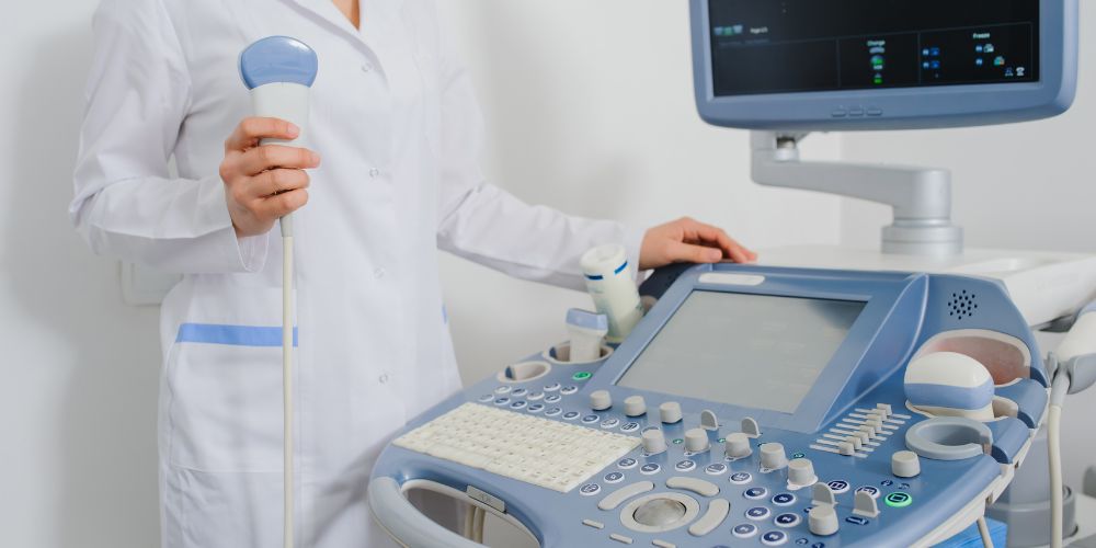 Ultrasoundexamination-USG-machine_1.jpg