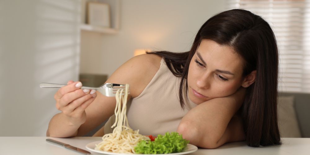 Unhappy-Woman-No-Appetite_3.jpg
