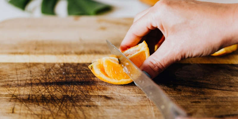 cutting-fruits-in_table-3.jpg