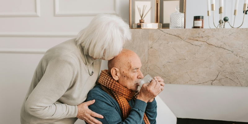 elderly-consuming-protein-powder-7.jpg