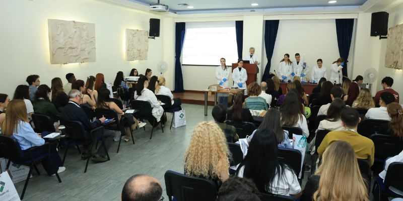 ergasthrio-sto-forum.jpg
