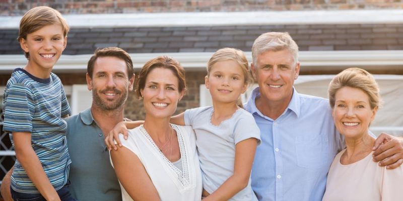 &Alpha;&upsilon;&tau;ά &pi;&omicron;&upsilon; &omicron;&iota; &gamma;&omicron;&nu;&epsilon;ί&sigmaf; &mu;&alpha;&sigmaf;, &mu;&alpha;&sigmaf; έ&mu;&alpha;&theta;&alpha;&nu; &lambda;ά&theta;&omicron;&sigmaf;