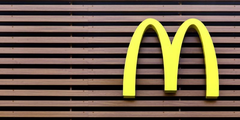 &Alpha;&lambda;&lambda;&alpha;&gamma;ή &eta;&gamma;&epsilon;&sigma;ί&alpha;&sigmaf; &sigma;&tau;&eta; McDonald&rsquo;s