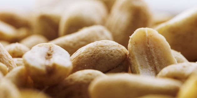 &Alpha;&lambda;&lambda;&epsilon;&rho;&gamma;ί&alpha; &sigma;&tau;&alpha; &phi;&iota;&sigma;&tau;ί&kappa;&iota;&alpha;: &Mu;&iota;&alpha; &alpha;&lambda;&lambda;&epsilon;&rho;&gamma;ί&alpha; &sigma;&epsilon; ά&nu;&omicron;&delta;&omicron;