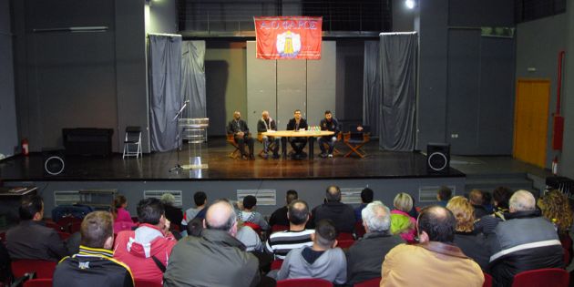 &Alpha;&theta;&lambda;&eta;&tau;&iota;&kappa;ή &delta;&iota;&alpha;&tau;&rho;&omicron;&phi;ή &sigma;&tau;&eta;&nu; &pi;&alpha;&iota;&delta;&iota;&kappa;ή &kappa;&alpha;&iota; &epsilon;&phi;&eta;&beta;&iota;&kappa;ή &eta;&lambda;&iota;&kappa;ί&alpha;