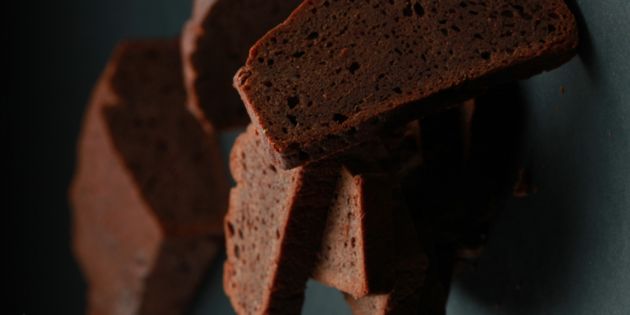 &Mu;&pi;&rho;&iota;ό&sigmaf; &mu;&epsilon; &sigma;&omicron;&kappa;&omicron;&lambda;ά&tau;&alpha;