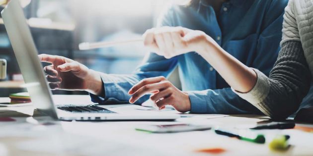 &Delta;&epsilon;&nu; &tau;&rho;ώ&omega; &sigma;&tau;&eta; &delta;&omicron;&upsilon;&lambda;&epsilon;&iota;ά