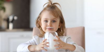 gala stin paidiki ilikia