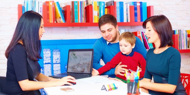 &Pi;&alpha;&iota;&delta;&iota;&kappa;ή &Pi;&alpha;&chi;&upsilon;&sigma;&alpha;&rho;&kappa;ί&alpha;, &omicron; &rho;ό&lambda;&omicron;&sigmaf; &tau;&omicron;&upsilon; &delta;&iota;&alpha;&iota;&tau;&omicron;&lambda;ό&gamma;&omicron;&upsilon;