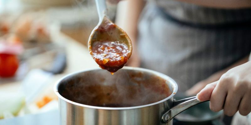 Πώς να διατηρήσετε τη Βιταμίνη C στις Τροφές σας κατά το Μαγείρεμα