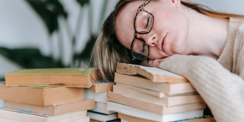 poso epireazei i aypnia ton vasiko metavolismo