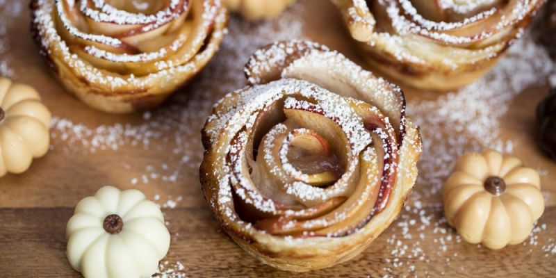 &Psi;&eta;&tau;ά &mu;ή&lambda;&alpha;: &Pi;&epsilon;&rho;&iota;έ&chi;&omicron;&upsilon;&nu; &pi;&epsilon;&rho;&iota;&sigma;&sigma;ό&tau;&epsilon;&rho;&alpha; &alpha;&nu;&tau;&iota;&omicron;&xi;&epsilon;&iota;&delta;&omega;&tau;&iota;&kappa;ά;