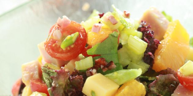 &Sigma;&alpha;&lambda;ά&tau;&alpha; &mu;&epsilon; &pi;&omicron;&rho;&tau;&omicron;&kappa;ά&lambda;&iota;, &kappa;&alpha;&pi;&nu;&iota;&sigma;&tau;ή &gamma;&alpha;&lambda;&omicron;&pi;&omicron;ύ&lambda;&alpha; &kappa;&alpha;&iota; έ&mu;&epsilon;&nu;&tau;&alpha;&lambda;