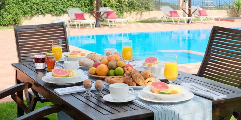 &Tau;&iota; &nu;&alpha; &pi;&rho;&omicron;&tau;&iota;&mu;ή&sigma;&omega; &gamma;&iota;&alpha; &pi;&rho;&omega;&iota;&nu;ό, ό&tau;&alpha;&nu; &epsilon;ί&mu;&alpha;&iota; &delta;&iota;&alpha;&kappa;&omicron;&pi;έ&sigmaf;;