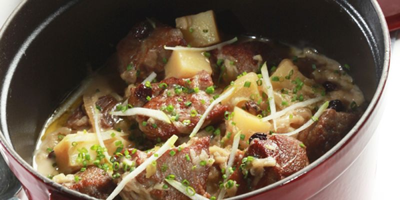 &Chi;&omicron;&iota;&rho;&iota;&nu;ό &mu;&epsilon; &kappa;&rho;&epsilon;&mu;&mu;ύ&delta;&iota;&alpha;, &pi;&alpha;&tau;ά&tau;&epsilon;&sigmaf; &kappa;&alpha;&iota; &pi;&rho;ά&sigma;&iota;&nu;&omicron; &mu;ή&lambda;&omicron;