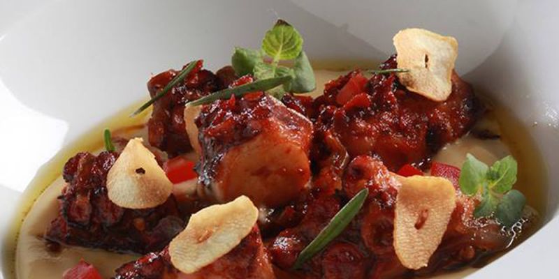 &Chi;&tau;&alpha;&pi;ό&delta;&iota; &mu;&epsilon; &kappa;&alpha;&rho;&alpha;&mu;&epsilon;&lambda;&omega;&mu;έ&nu;&alpha; &kappa;&rho;&epsilon;&mu;&mu;ύ&delta;&iota;&alpha;, &phi;ά&beta;&alpha; &kappa;&alpha;&iota; &sigma;ύ&gamma;&kappa;&lambda;&iota;&nu;&omicron;